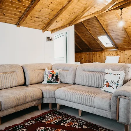 Bujtina Kalaja بيت ريفي