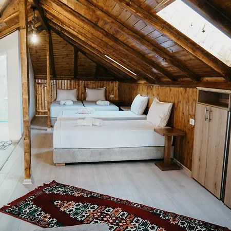 Bujtina Kalaja Libohove