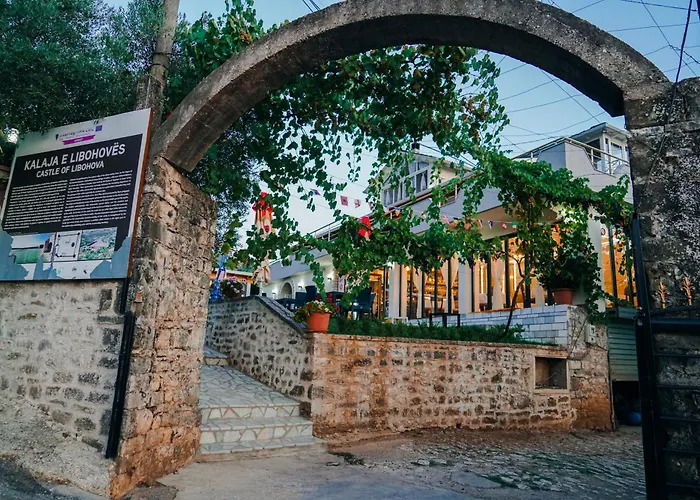 Bujtina Kalaja イン *