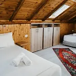 Bujtina Kalaja Herberg Gjirokastër