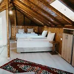 Bujtina Kalaja Gjirokastër