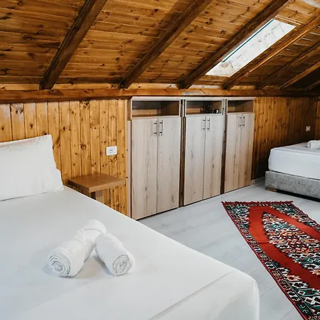 Bujtina Kalaja Fogadó Gjirokastra