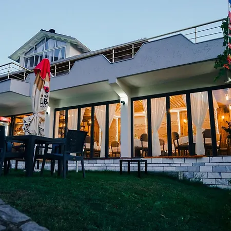 宾馆 Bujtina Kalaja