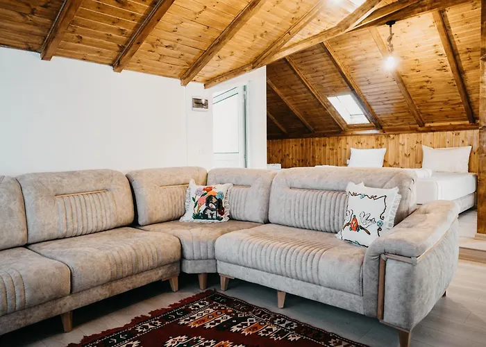 Bujtina Kalaja Inn
